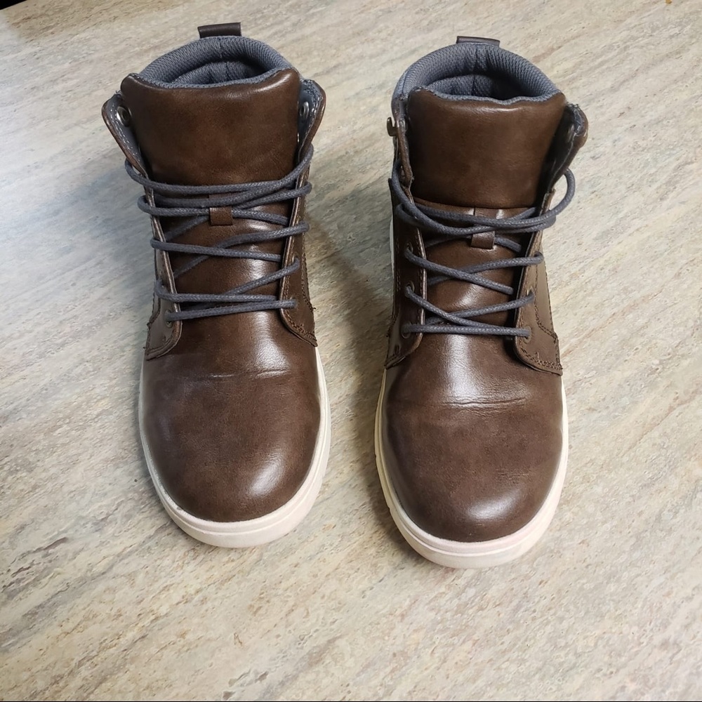 NWOB Cat & Jack ankle boots